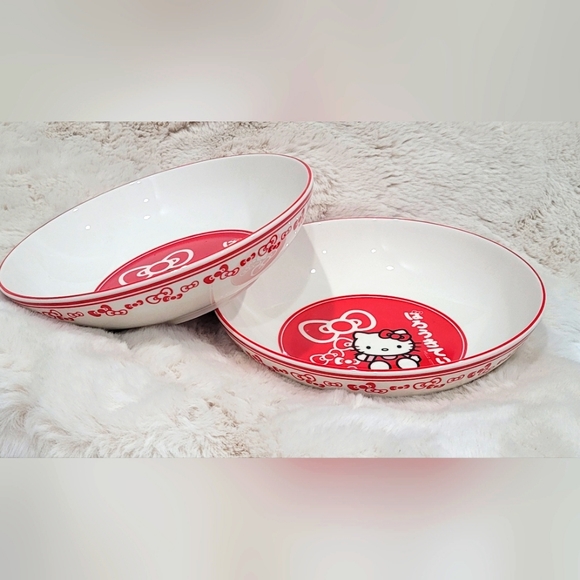 Hello Kitty - Ceramic Dinner Bowls - Set of 2 - Picture 2 of 6